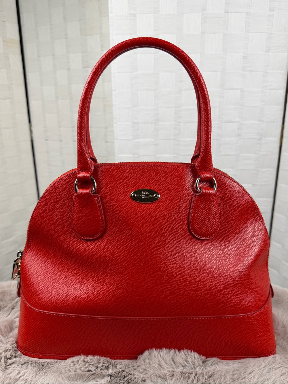 EUC!! Coach Cora Dome Satchel in Cardinal Red CrossGrain Leather. Gold hardware.